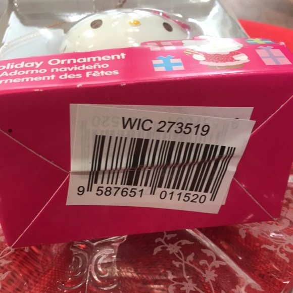 2013 Hello Kitty Holiday Ornament - Picture 6 of 7